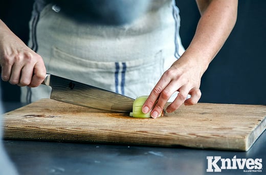 5 Essential Kitchen Knives 